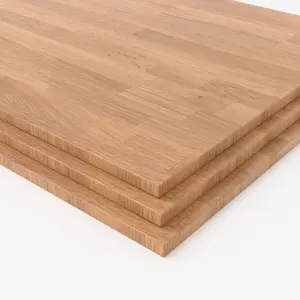 Tablones de 18 mm apilados
